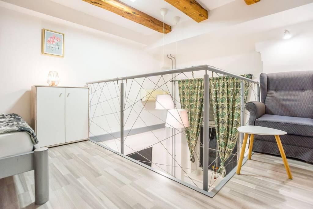 Apartma N'Poznam Tobacna Ljubljana Eksteriør billede